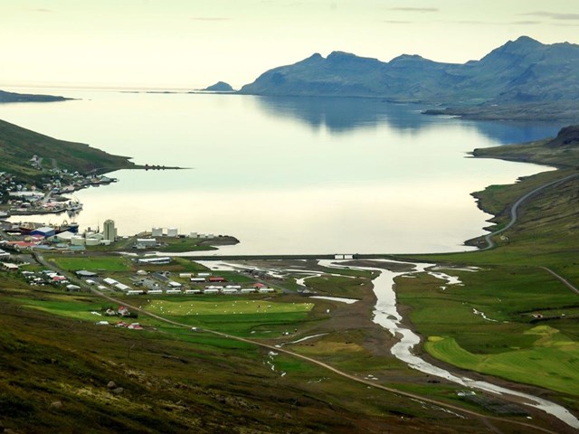 Eskifjörður frá Þverárdal.jpg